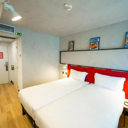 Ibis Centro Mercado Bolhao 3*